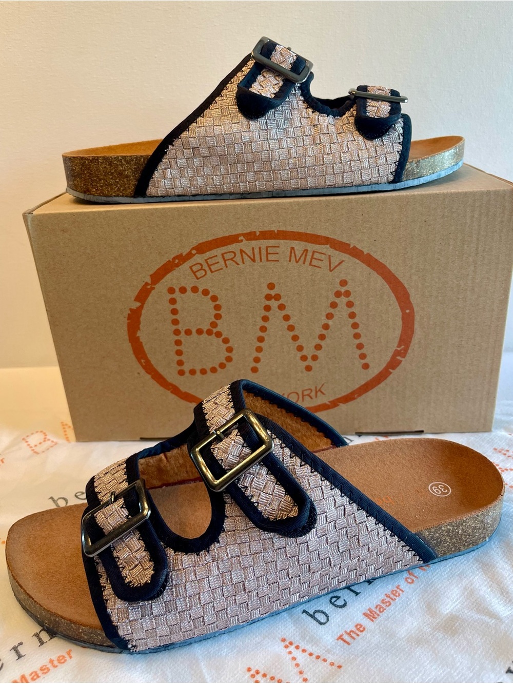 NIB BERNIE MEV SUNSET NUDE METALLIC SLIDE SANDAL WOVEN ADJUSTABLE VELCRO STRAPS - Picture 1 of 14